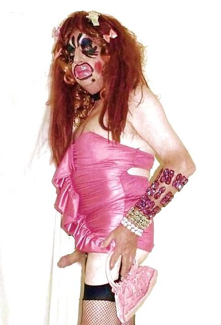 10P Redhead bitch
