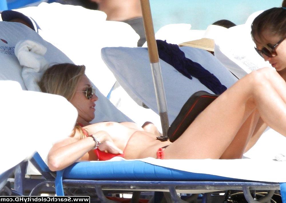 25P Lauren Stoner Topless Bikini Candid Photos