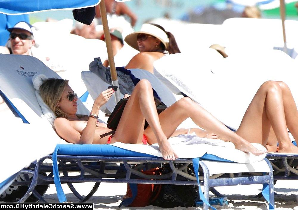 25P Lauren Stoner Topless Bikini Candid Photos