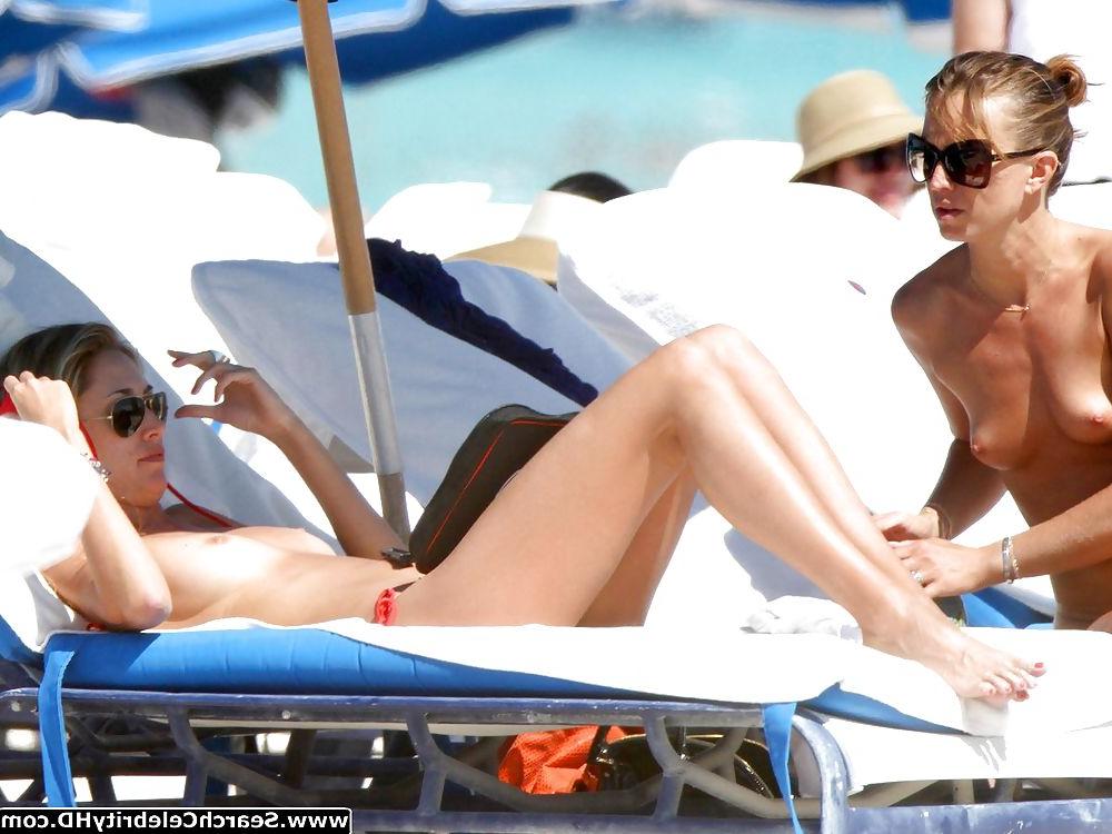 25P Lauren Stoner Topless Bikini Candid Photos