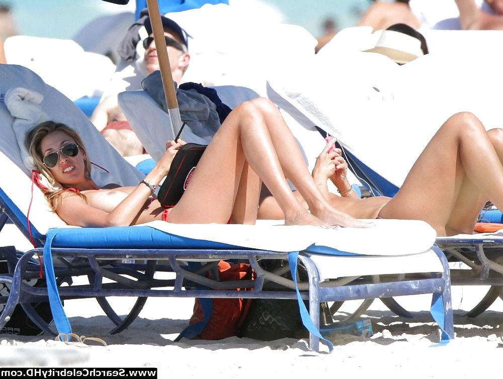 25P Lauren Stoner Topless Bikini Candid Photos
