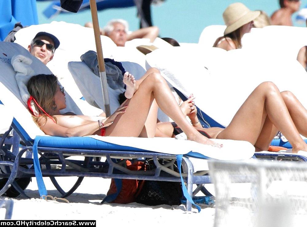 25P Lauren Stoner Topless Bikini Candid Photos