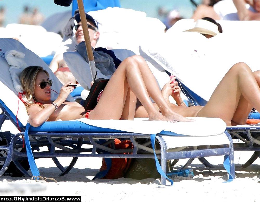 25P Lauren Stoner Topless Bikini Candid Photos