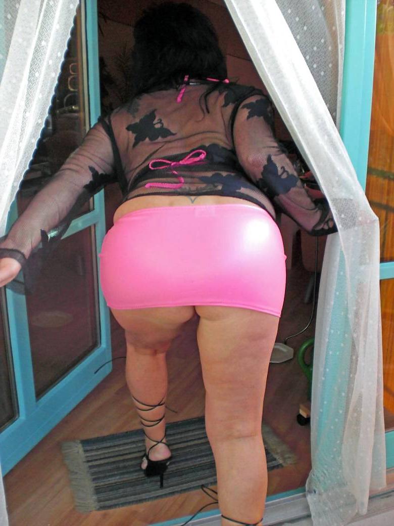 14P Very sexy mom 