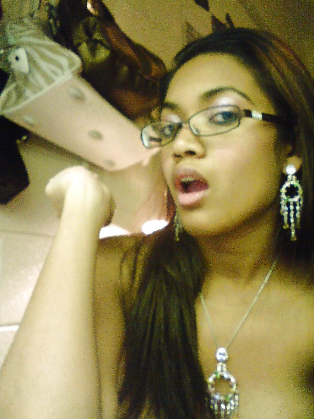 25P Sexy Black Chick With Glasses