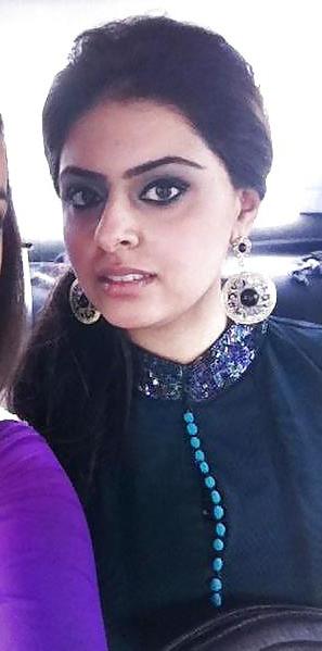 25P Hot and Sexy Indian, Desi, NRI, Punjabi Whore Slut Bitch!!