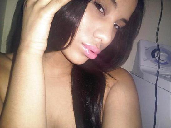 10P My sexy lips and naughty tongue.....