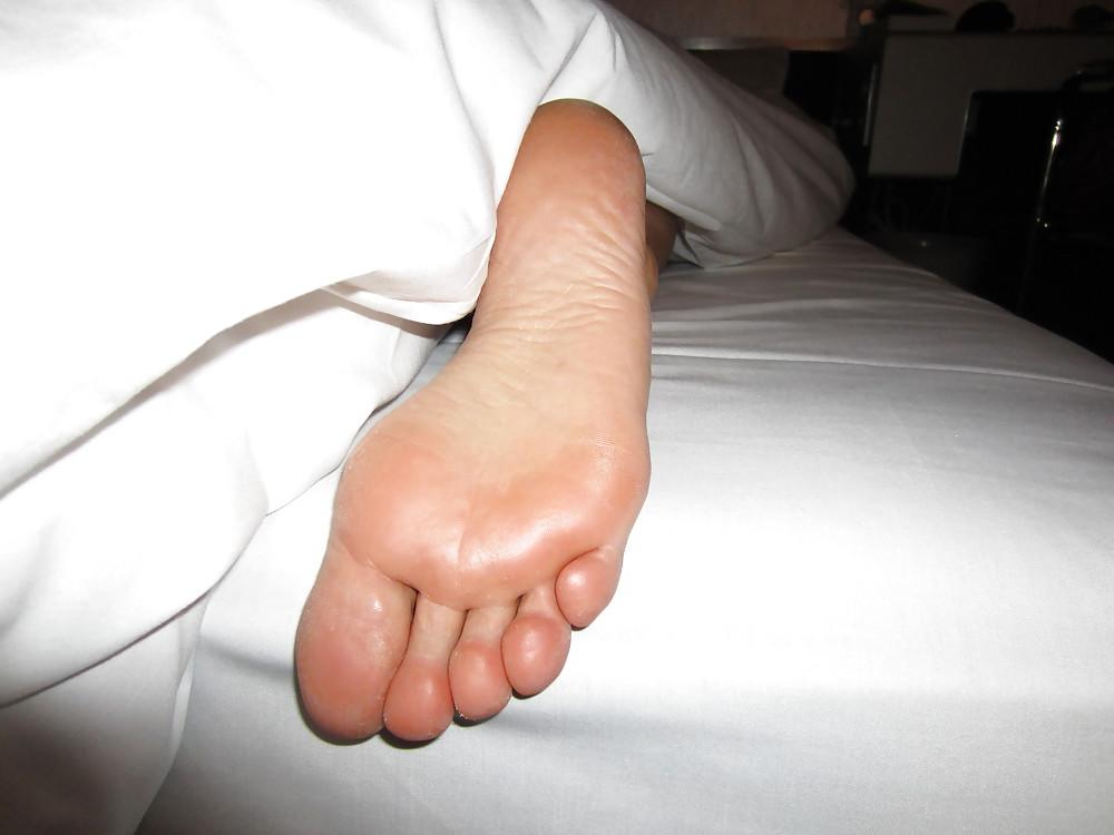 21P Amateur Female Soles 12