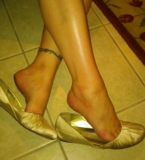 22P Amateur Female Soles 15