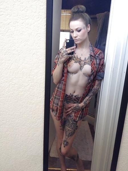 25P Tattooed Selfshot Goddess 