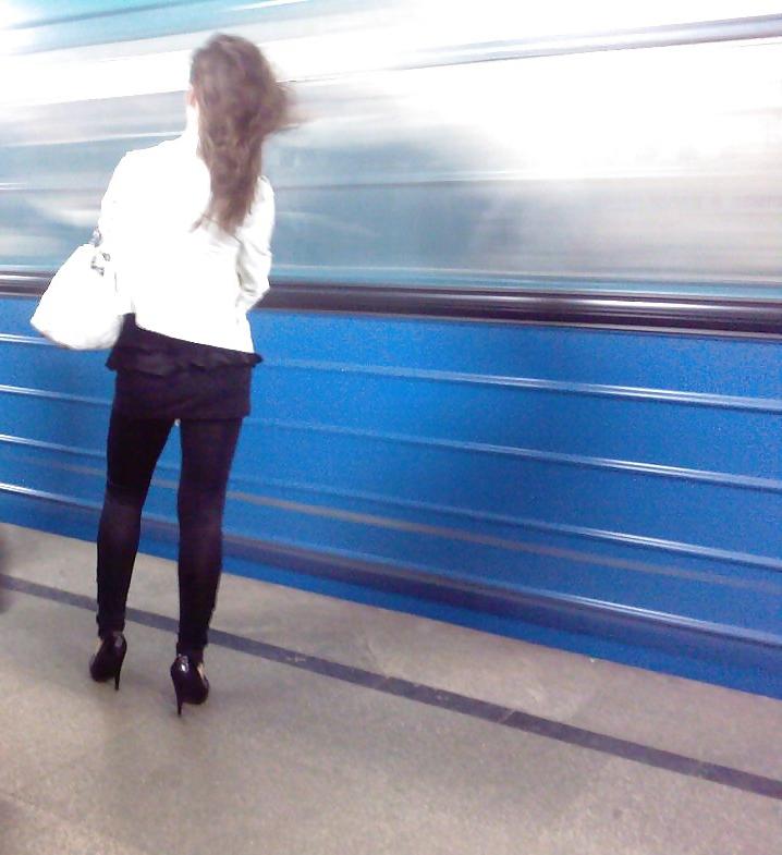 11P Subway Beauties (Outside Train)