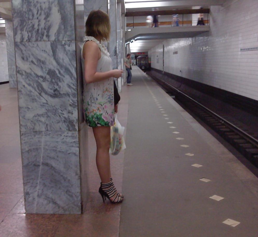11P Subway Beauties (Outside Train)