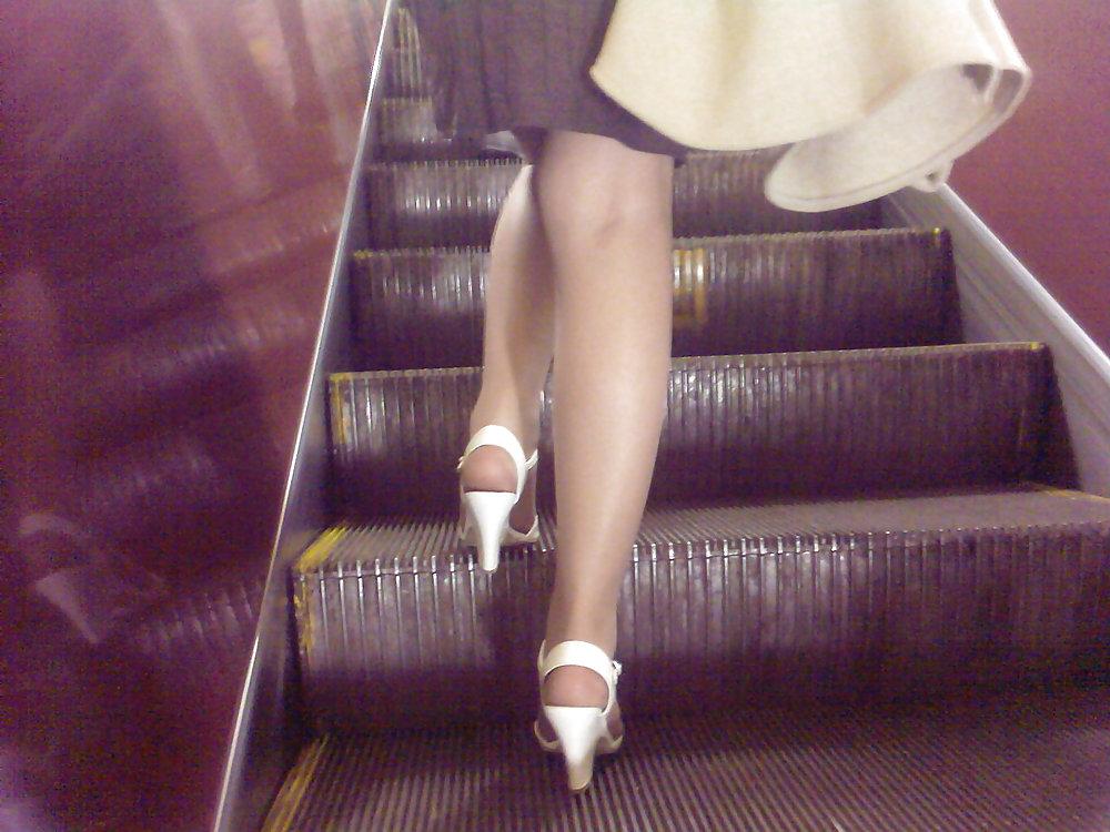 11P Subway Beauties (Outside Train)