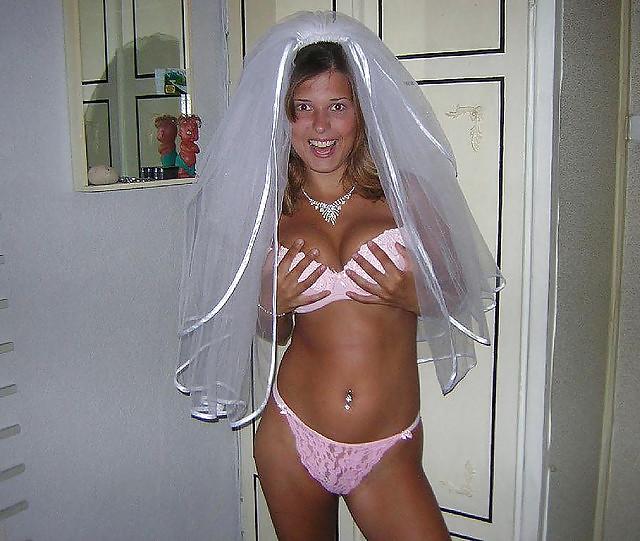 25P Kiss the bride