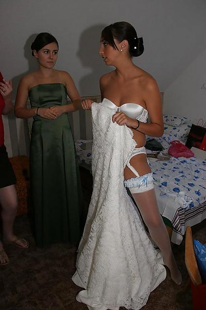 25P Kiss the bride