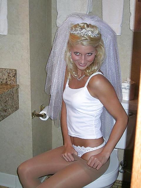 25P Kiss the bride