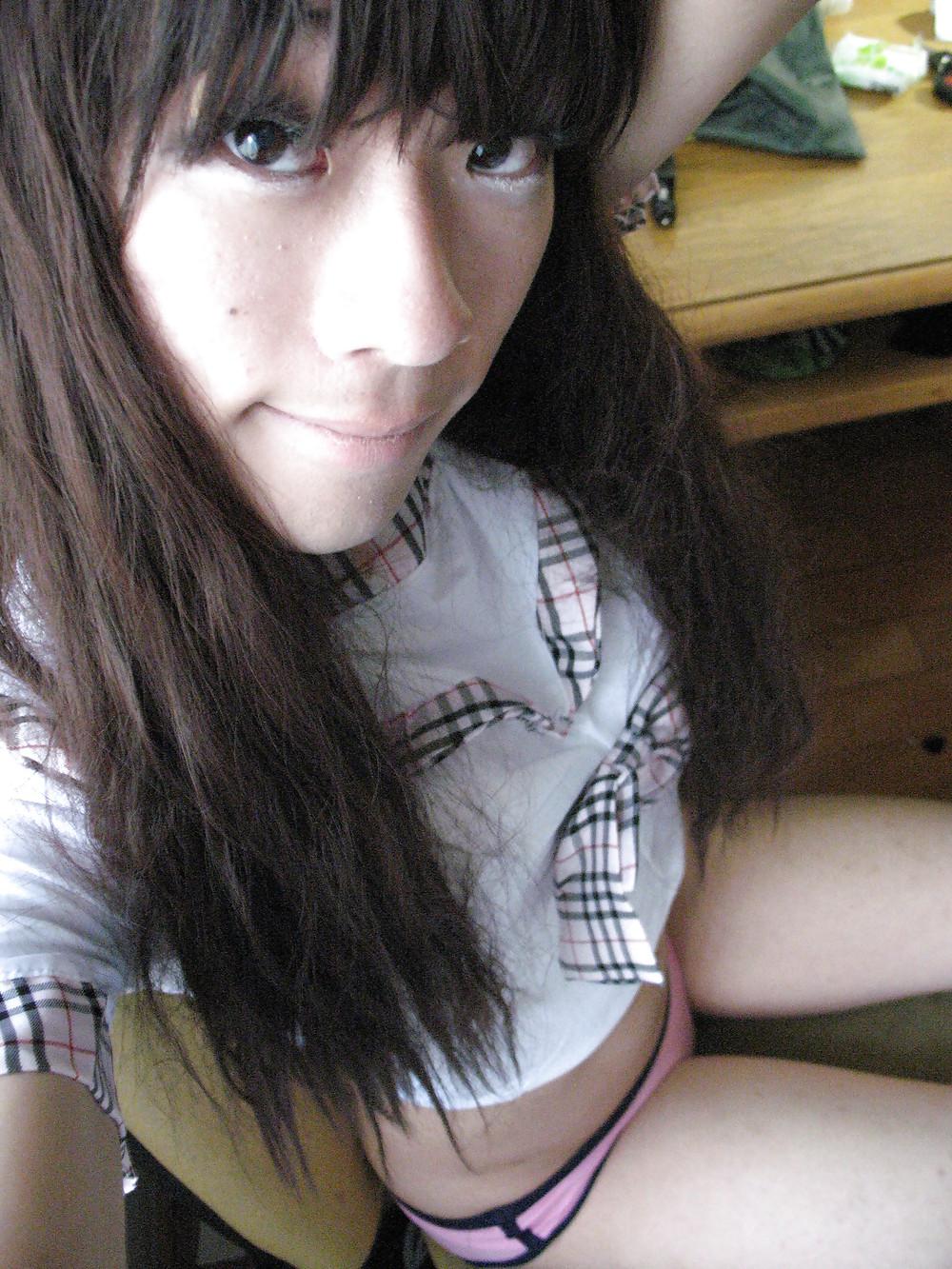25P Cute Trap Pics 2