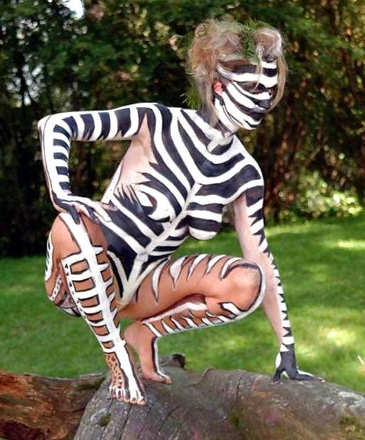 23P Erotic Body Art 3 - Body Painting 2