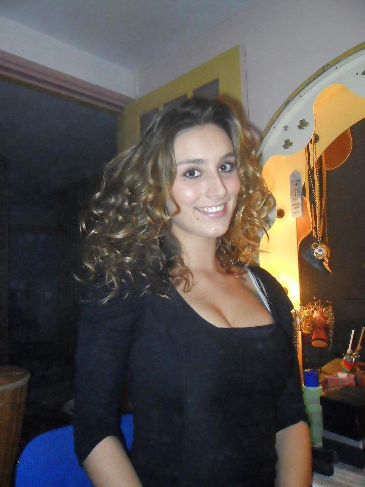 25P How do you fuck this Dutch young bitch?