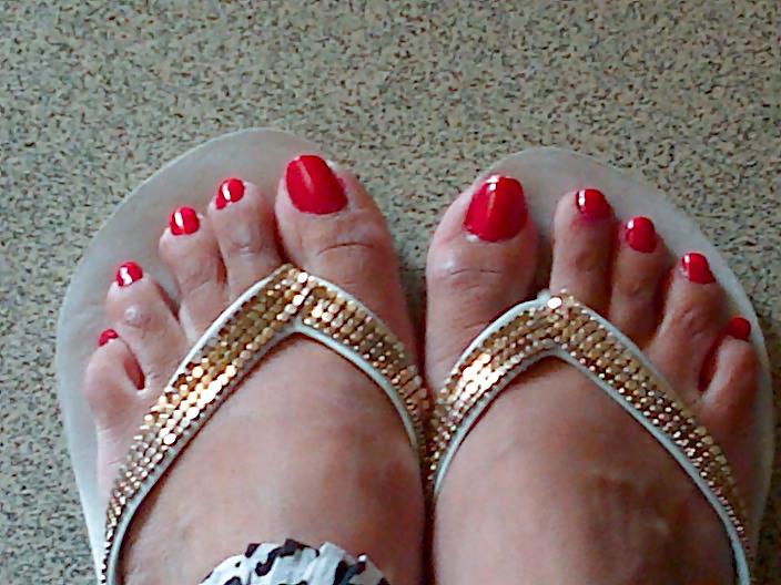 5P Indian wifes feet