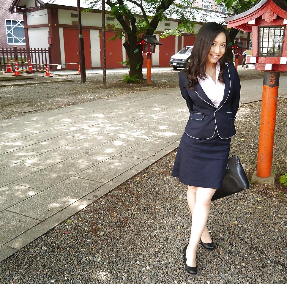 25P Tokyo date with Ryou.