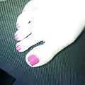 25P Comment on my girls sexy feet & toes