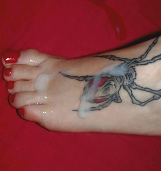 9P Cummy feet