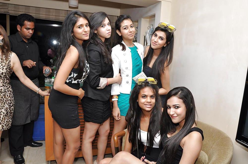 9P Yet another indian bitch enjoy 