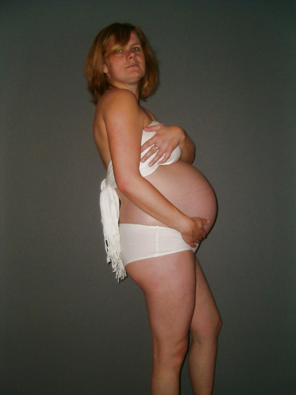 10P Pregnant mature bitch. How would you fuck her?