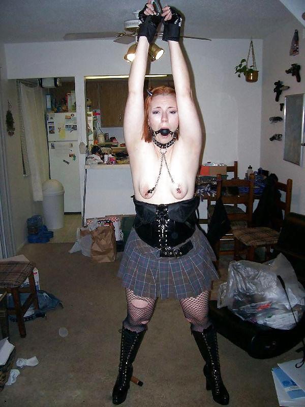 12P Female submission