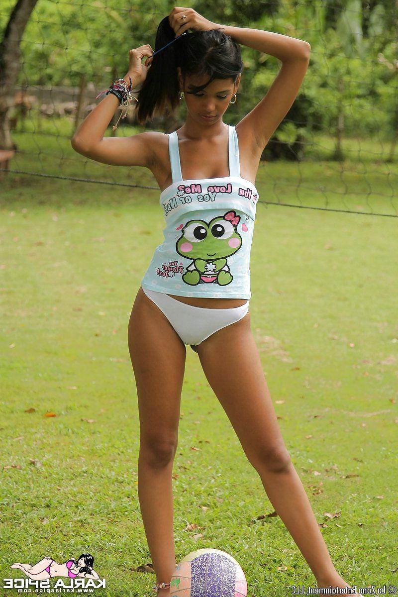 25P Random karla spice topless love