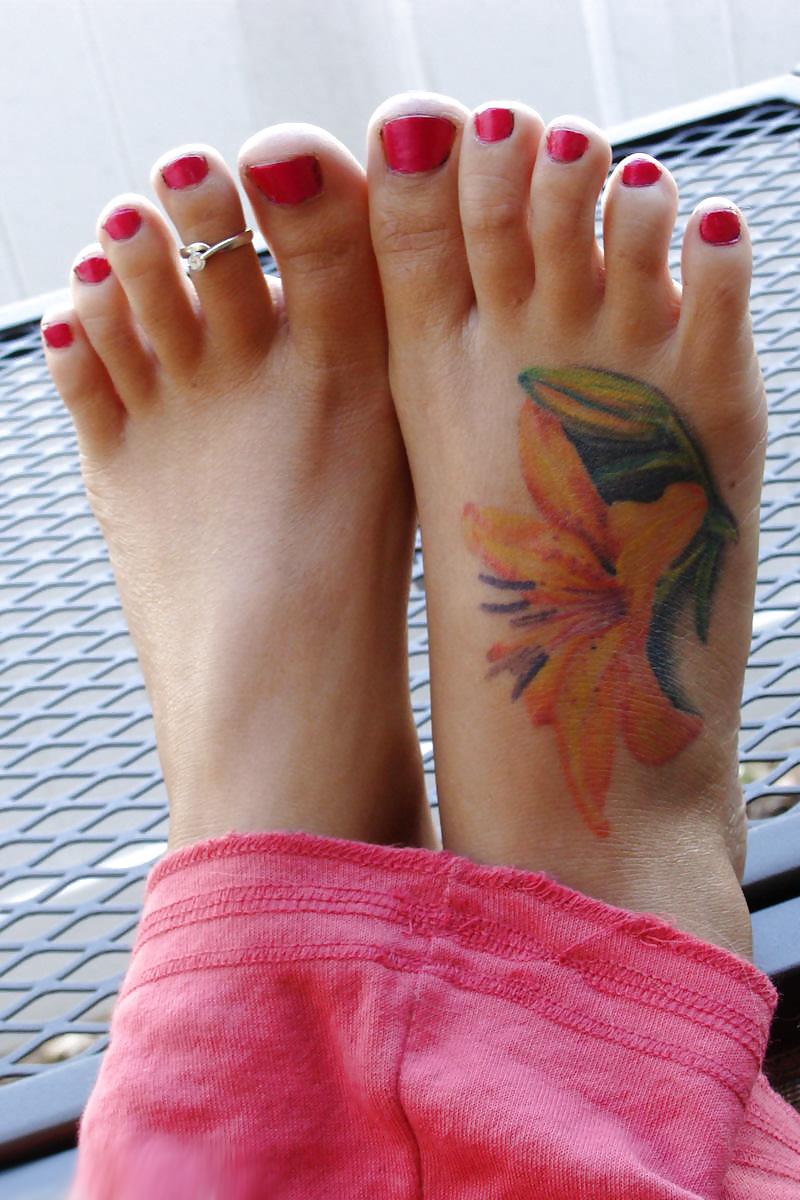 25P Feet, Legs, Toes And Soles #3 BoB