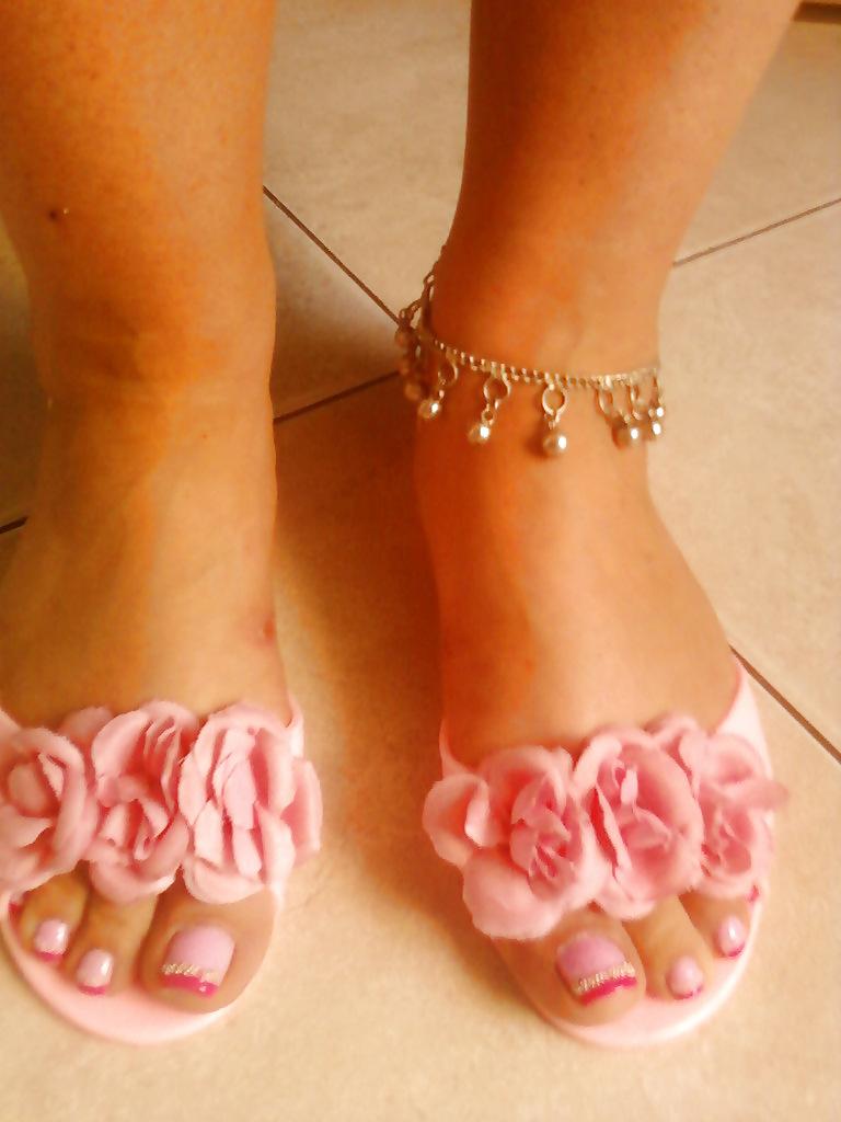 25P Legs feet 