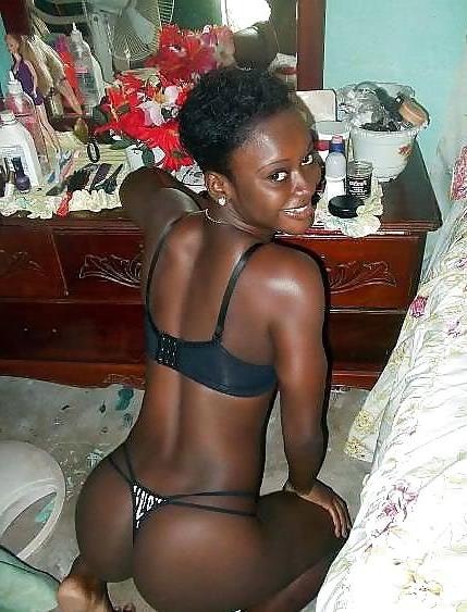 4P Senegalaise bitch