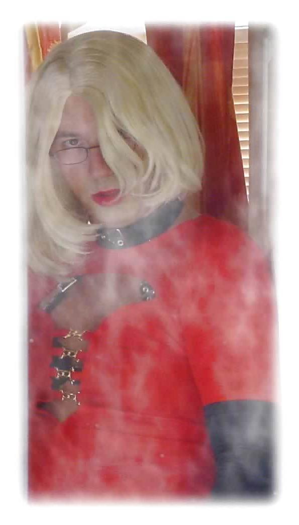 20P SarahJaneUKCD - PVC