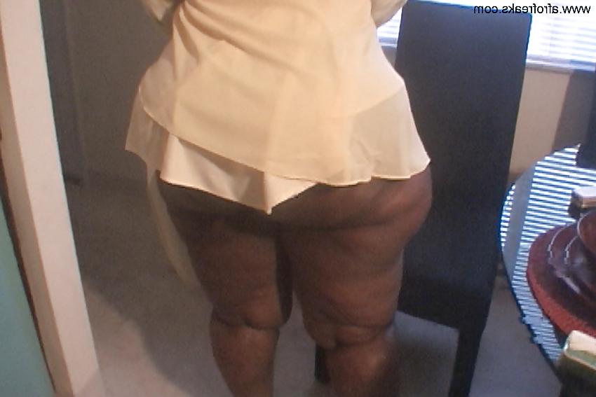 11P Granny queen bee