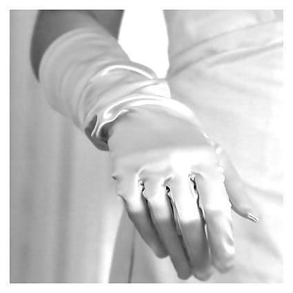 18P Gloves