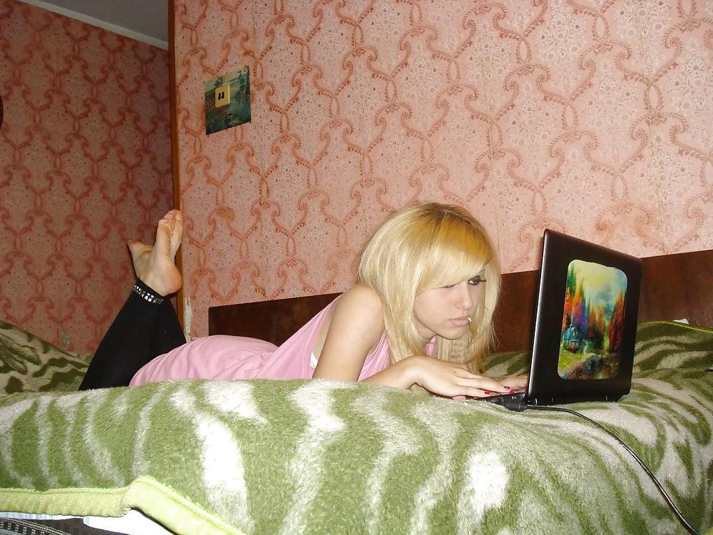 25P Wtf Sexy Teenie Feet reloaded v1.7