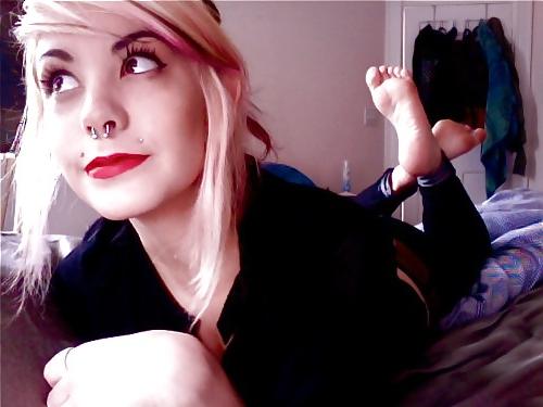 25P Wtf Sexy Teenie Feet reloaded v1.7