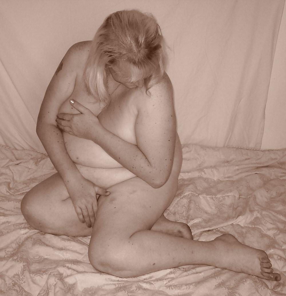 25P Artistic nude