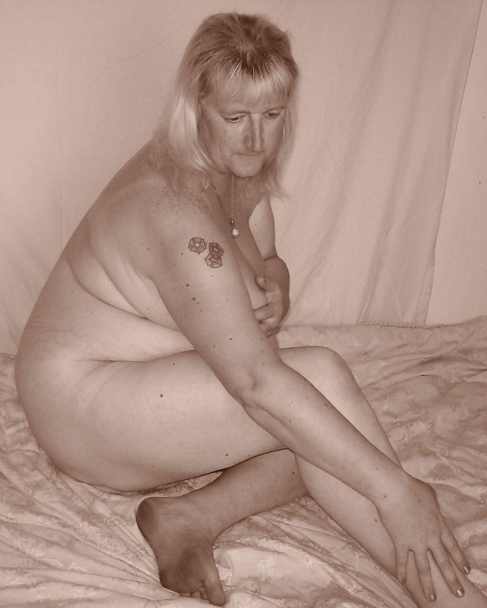 25P Artistic nude