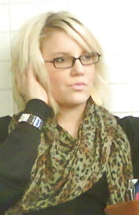 12P Meine blonde Schlampe