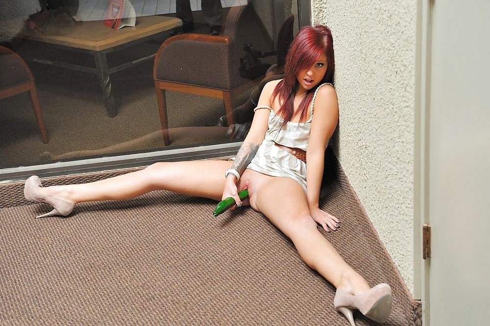 25P Horny girls with their sextoys