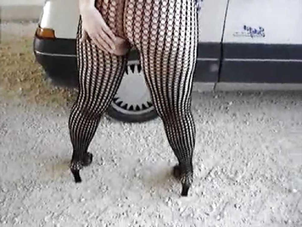 24P Anal creme - Lea fetish in Public