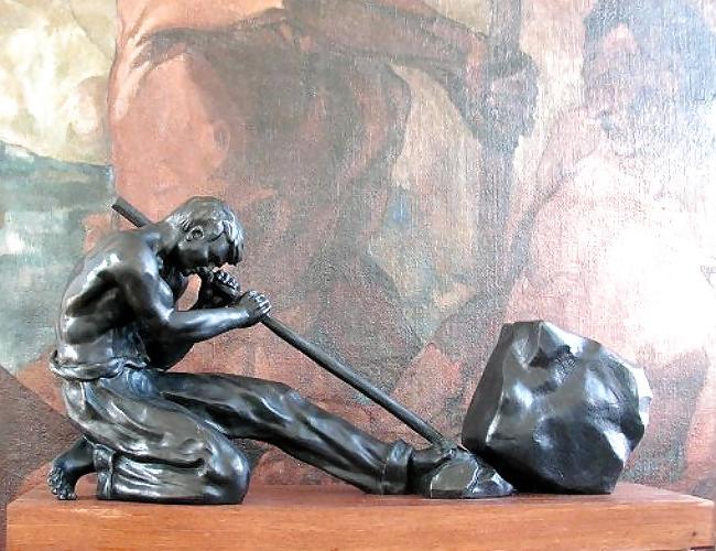 25P Art Deco Statuettes 1 - Workers, Sportsmen, Warriors 1