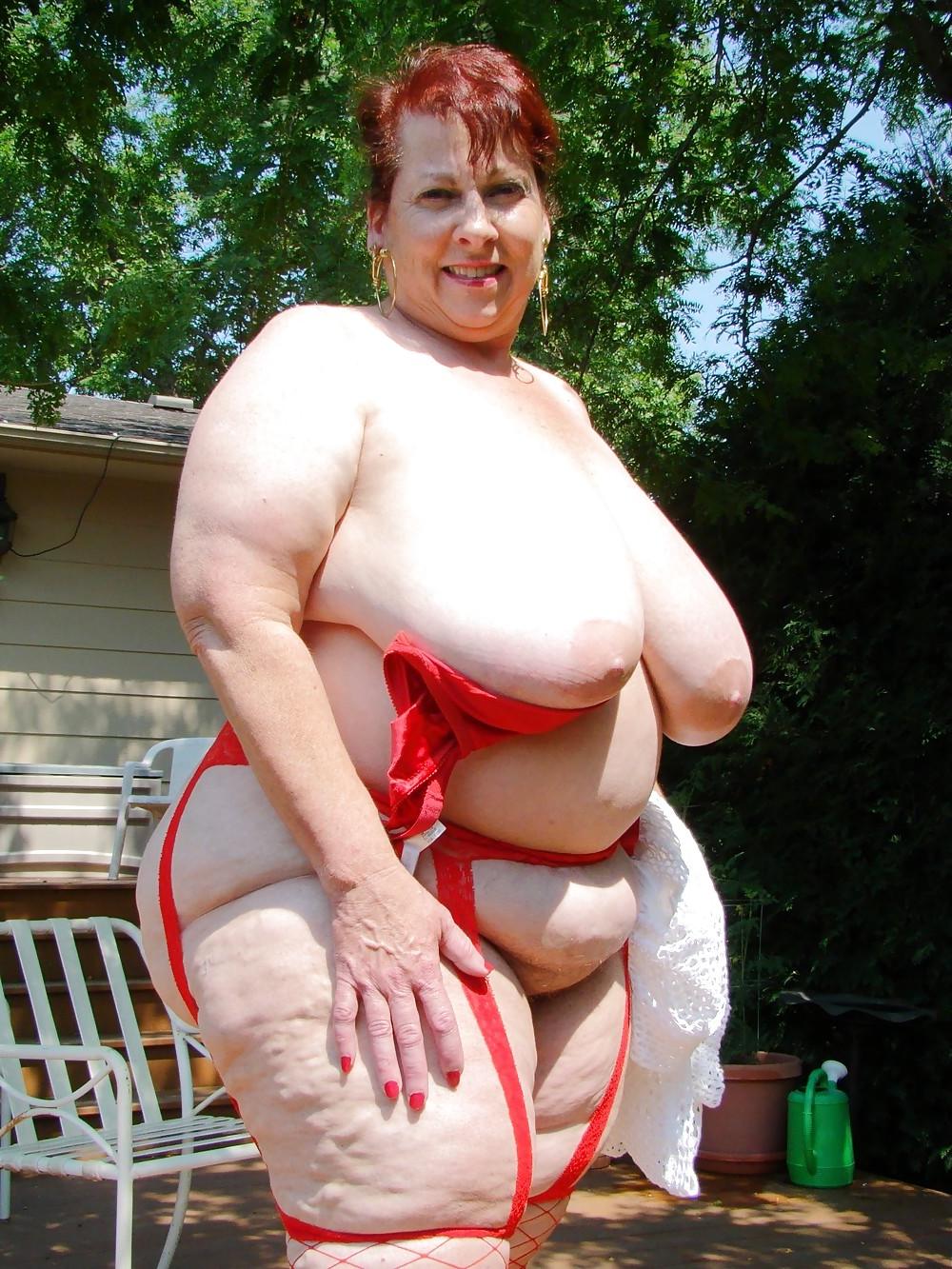 24P Chubby with saggy tits 01.