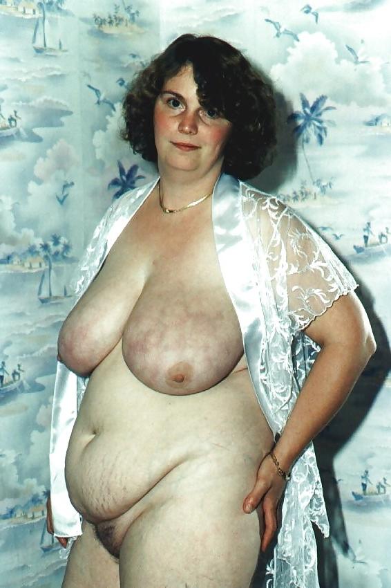 24P Chubby with saggy tits 01.