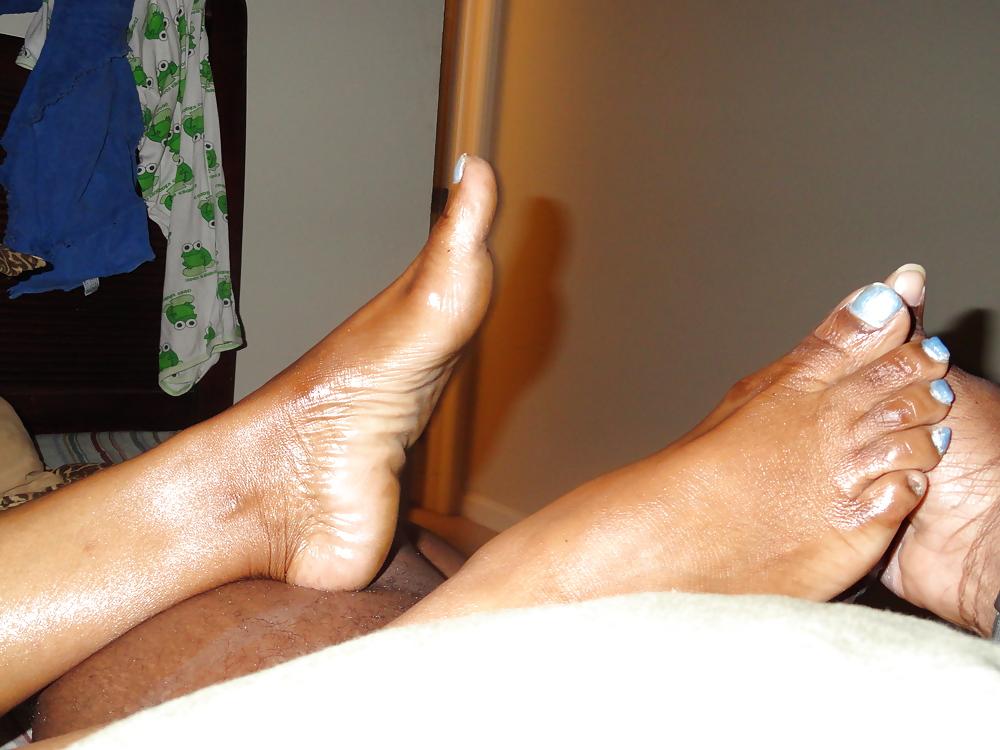 19P Mo ghetto feet