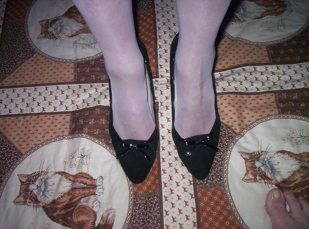 8P My wifes big ugly feet