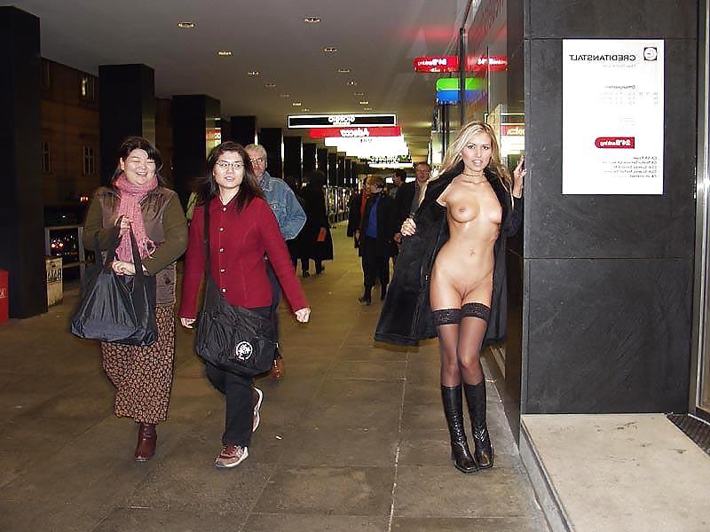 21P Nasty Blonde Mamas